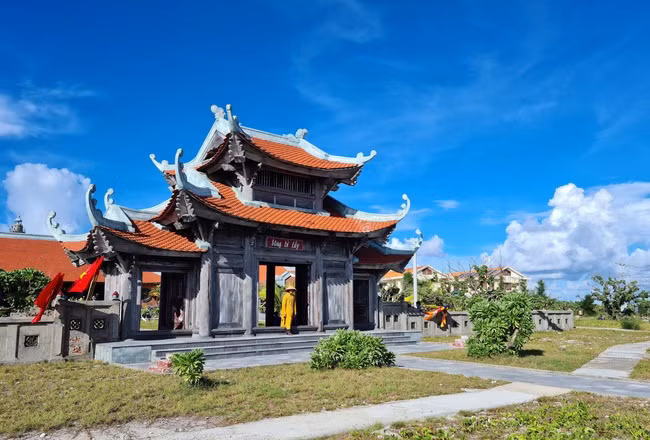 Chùa Song Tử Tây, huyện đảo đảo Trường Sa, tỉnh Khánh Hòa . Ảnh: Bình Nguyên