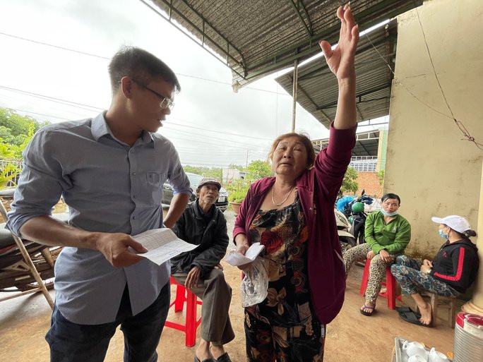 Một người dân bức xúc kể lại vụ việc Một người dân bức xúc kể lại vụ việc