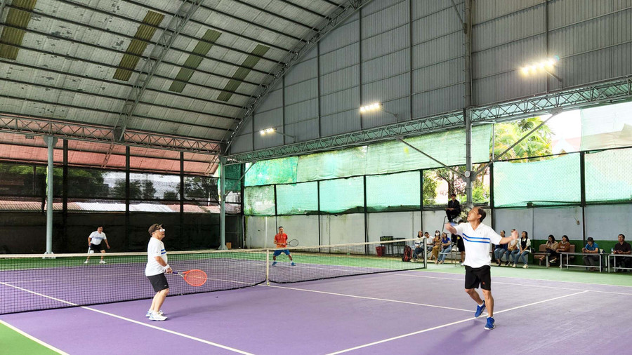 Các tay vợt sẽ thi đấu với 1 nội dung đôi nam. Ảnh: Văn Ngọc