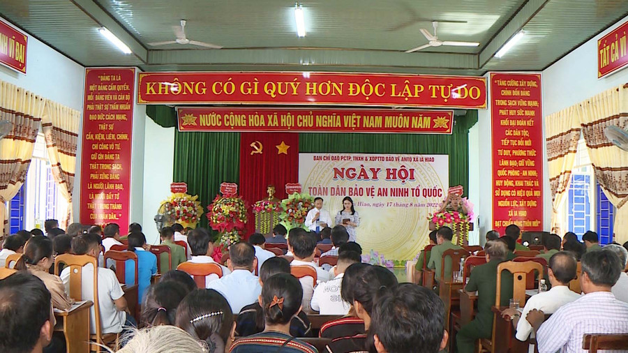 Quang cảnh ngày hội. Ảnh: Bảo Anh