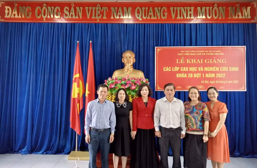 Lễ khai giảng tại điểm cầu Gia Lai. Ảnh: Lê Đại