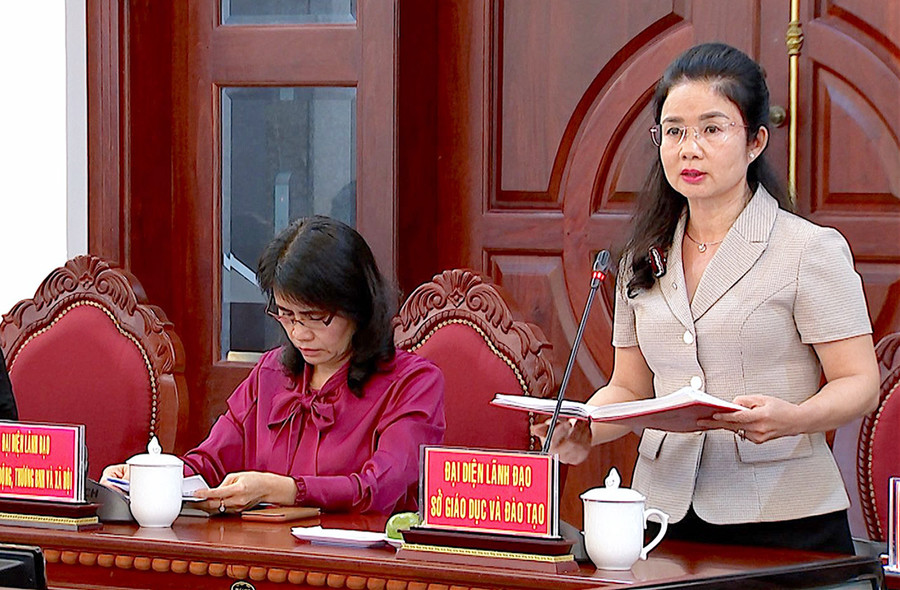 Phó Giám đốc Sở GD-ĐT Bùi Khoa Nghi thông tin về công tác phòng-chống đuối nước trong các cơ sở giáo dục. Ảnh Mộc Trà