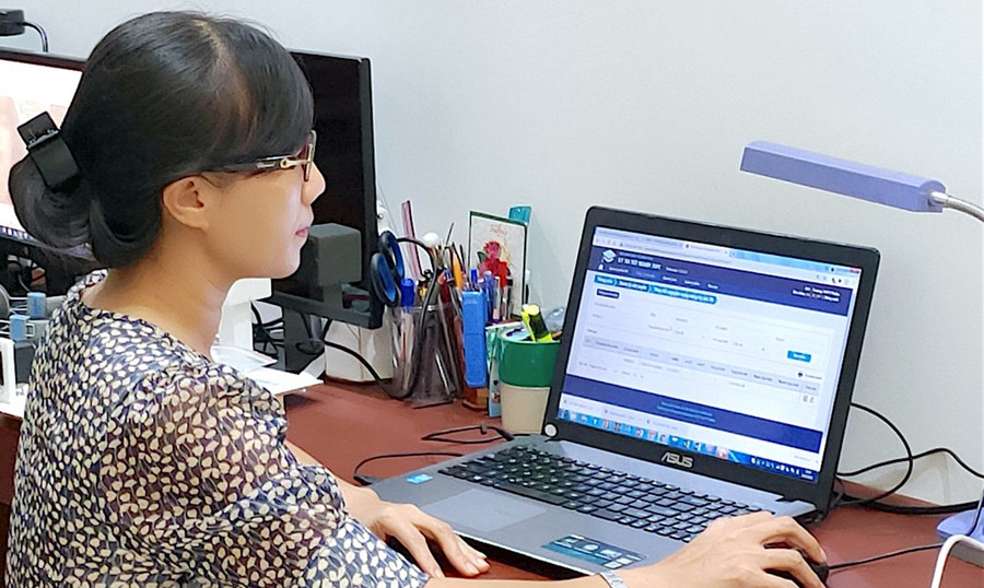 Chuẩn bị phương án sẵn sàng hỗ trợ thanh toán giúp thí sinh (trên giao diện phần mềm thanh toán của thí sinh) trong trường hợp thí sinh không thể tự thực hiện. Ảnh nguồn VGP Chuẩn bị phương án sẵn sàng hỗ trợ thanh toán giúp thí sinh (trên giao diện phần mềm thanh toán của thí sinh) trong trường hợp thí sinh không thể tự thực hiện. Ảnh nguồn VGP