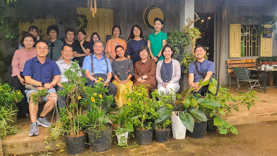 Moon's Farm Coffee thường xuyên đón các đoàn khách đến trải nghiệm du lịch nông trại. Ảnh: Hoàng Ngọc