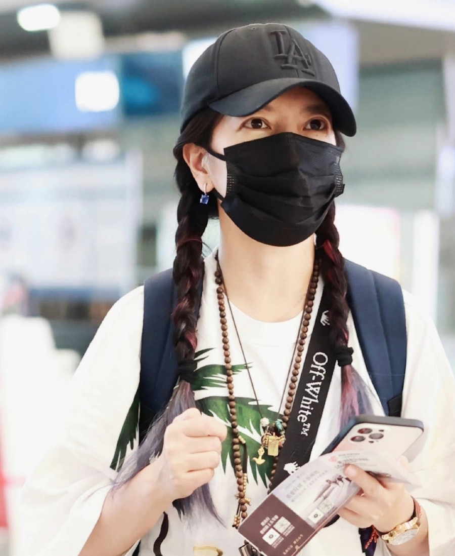 Hình ảnh mới nhất của Triệu Vy được fan chia sẻ rầm rộ trên mạng xã hội. Ảnh: WEIBO