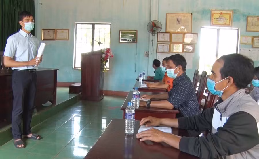 buổi tuyên truyền pháp luật cho người dân xã Kon Chiêng (huyện Mang Yang, tỉnh Gia Lai). Ảnh: Hà Phương