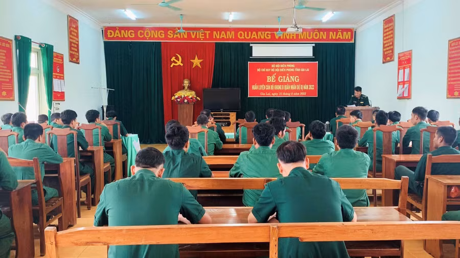 Quang cảnh lễ bế giảng khóa huấn luyện. Ảnh: Lê Hải