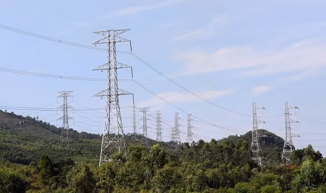 Sau khi đóng điện, toàn bộ dự án đường dây 500kV mạch 3 Vũng Áng-Quảng Trạch-Dốc Sỏi-Pleiku 2 được thông tuyến