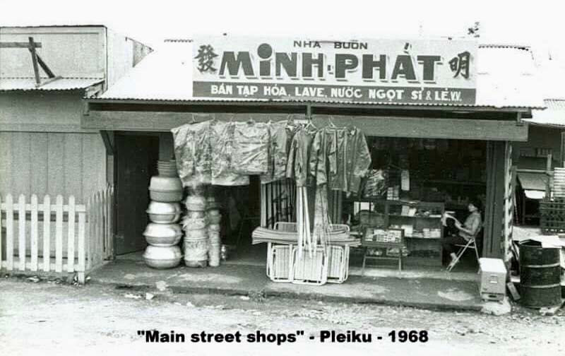 Hiệu buôn Minh Phát trước giải phóng (ảnh nhân vật cung cấp). Hiệu buôn Minh Phát trước giải phóng (ảnh nhân vật cung cấp).