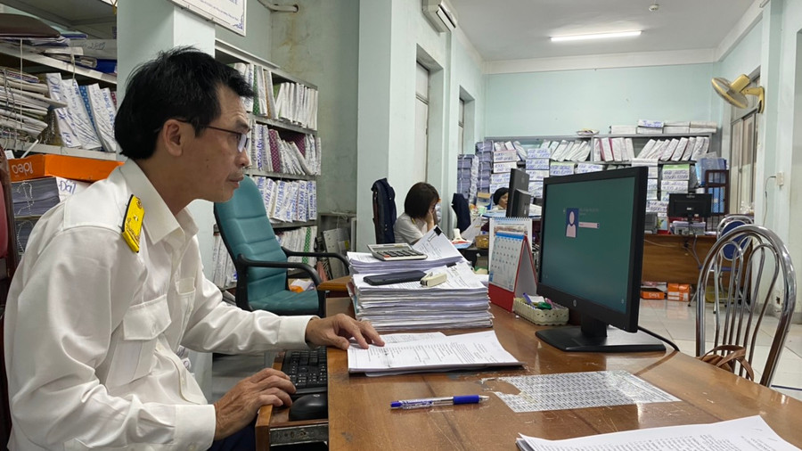 Trung tâm Phát triển Quỹ đất đã đề nghị Chi cục Thuế TP. Pleiku hủy thông báo nộp tiền sử dụng đất, lệ phí trước bạ đối với 29 lô đất trúng đấu giá. Ảnh: Sơn Ca  Trung tâm Phát triển Quỹ đất đã đề nghị Chi cục Thuế TP Pleiku hủy thông báo nộp tiền sử dụng đất, lệ phí trước bạ đối với 29 lô đất trúng đấu giá. Ảnh: Sơn Ca