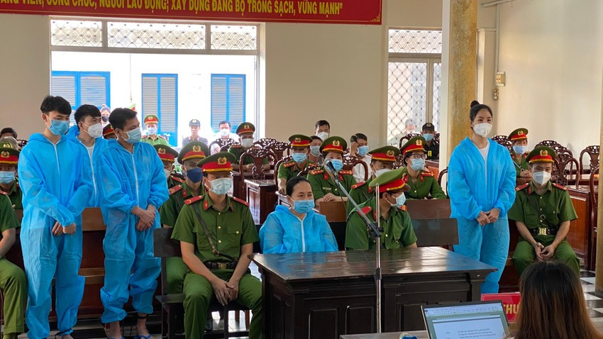 Các bị cáo tại tòa. Ảnh: Hải Dương/PLO Các bị cáo tại tòa. Ảnh: Hải Dương/PLO