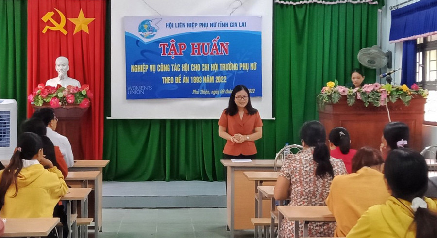 Quang cảnh lớp tập huấn. Ảnh: Minh Châu