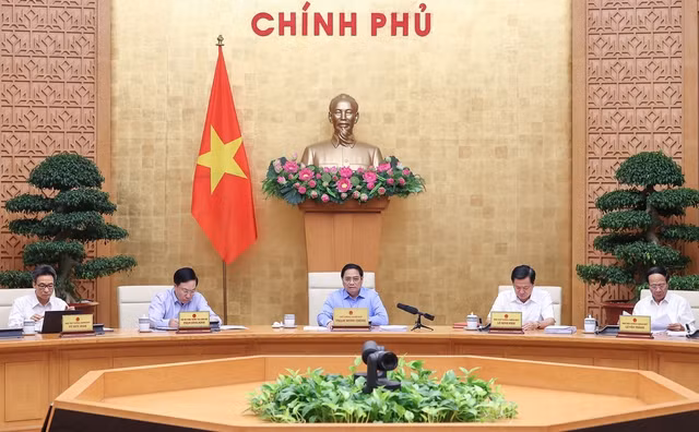 Phiên họp Chính phủ chuyên đề xây dựng pháp luật tháng 8 năm 2022 - Ảnh: VGP/Nhật Bắc