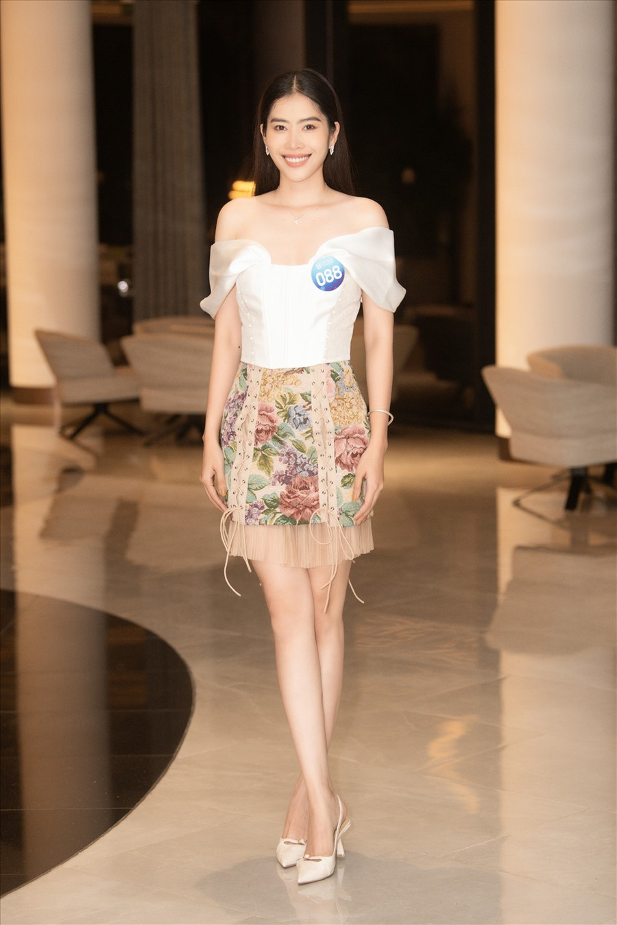 Người đẹp không ngần ngại nói về những vấp ngã của mình. Ảnh: NSCC