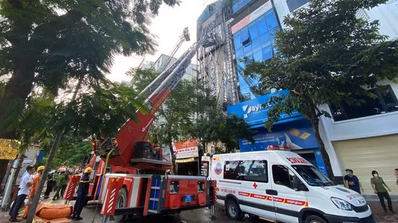 Lực lượng chức năng tại hiện trường. Ảnh: Gia Khánh/SGGPO