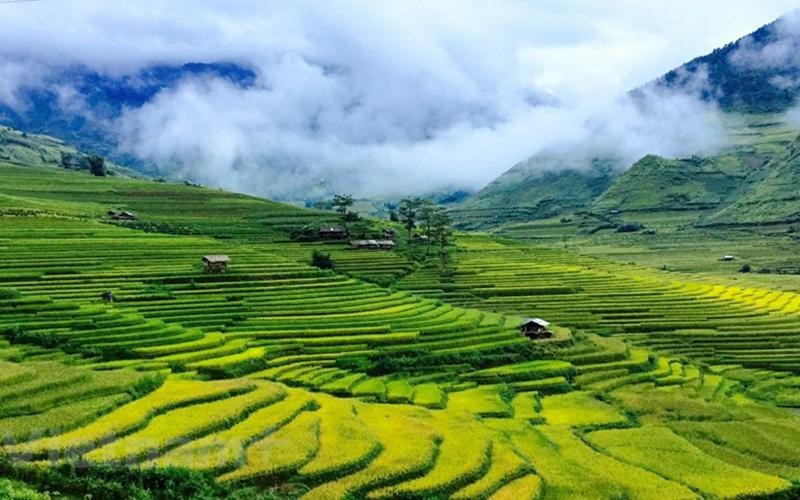 Phong cảnh vùng cao Tây Bắc được sử dụng trong các MV ca nhạc, góp phần quảng bá du lịch Việt Nam. (Ảnh XUÂN MAI) Phong cảnh vùng cao Tây Bắc được sử dụng trong các MV ca nhạc, góp phần quảng bá du lịch Việt Nam. (Ảnh XUÂN MAI)