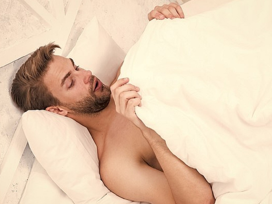 Nam giới thừa estrogen sẽ có thể bị rối loạn cương. Ảnh minh họa: Shutterstock  Nam giới thừa estrogen sẽ có thể bị rối loạn cương. Ảnh minh họa: Shutterstock