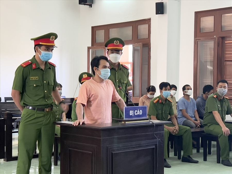 Bị cáo Đoàn Minh Hải trả lời chất vấn tại phiên tòa. Ảnh: Hoài Luân/LĐO Bị cáo Đoàn Minh Hải trả lời chất vấn tại phiên tòa. Ảnh: Hoài Luân/LĐO