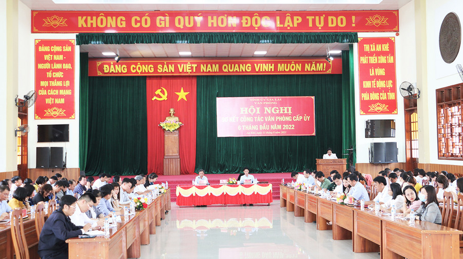 Quang cảnh hội nghị sơ kết công tác văn phòng cấp ủy 6 tháng đầu năm 2022. Ảnh: Quang Tấn Quang cảnh hội nghị sở kết công tác văn phòng cấp ủy 6 tháng đầu năm 2022. Ảnh: Quang Tấn