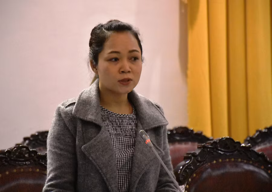 Đại biểu Nguyễn Thị Thùy Trang nêu ý kiến tại buổi thảo luận. Ảnh: Minh Dung