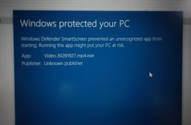 Thoạt nhìn tập tin này khá giống một file video thông thường. Thoạt nhìn tập tin này khá giống một file video thông thường.