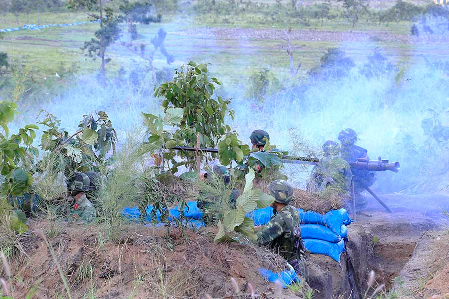  Khẩu đội SPG 9 khai hỏa. Ảnh: Duy Hiển