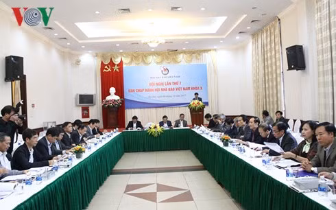 Toàn cảnh hội nghị lần thứ 7 BCH Hội nhà báo Việt Nam.