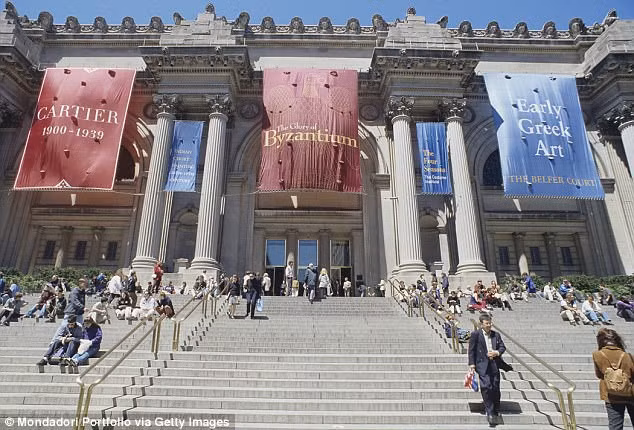 Viện bảo tàng Mỹ thuật Metropolitan nằm ở thành phố New York (Mỹ).