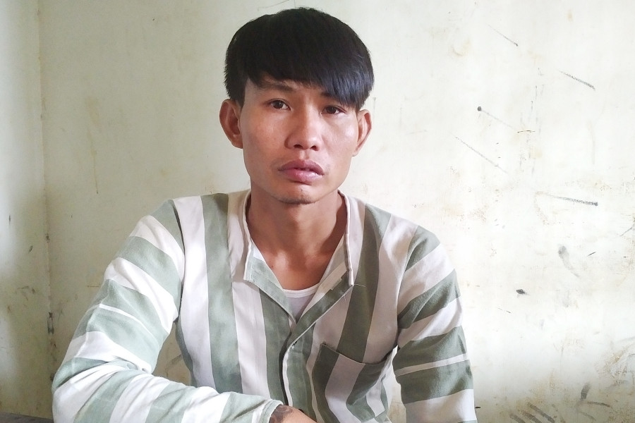 Đối tượng gây ra 24 vụ đập kính xe ô tô trộm cắp tài sản. Ảnh: N.H Đối tượng gây ra 24 vụ đập kính xe ô tô trộm cắp tài sản. Ảnh: N.H