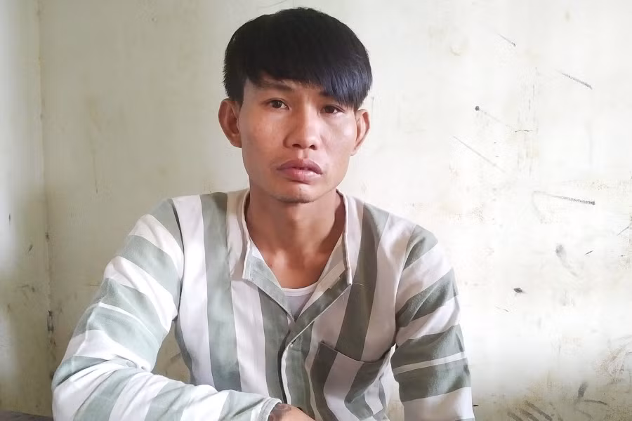 Đối tượng gây ra 24 vụ đập kính xe ô tô trộm cắp tài sản. Ảnh: N.H