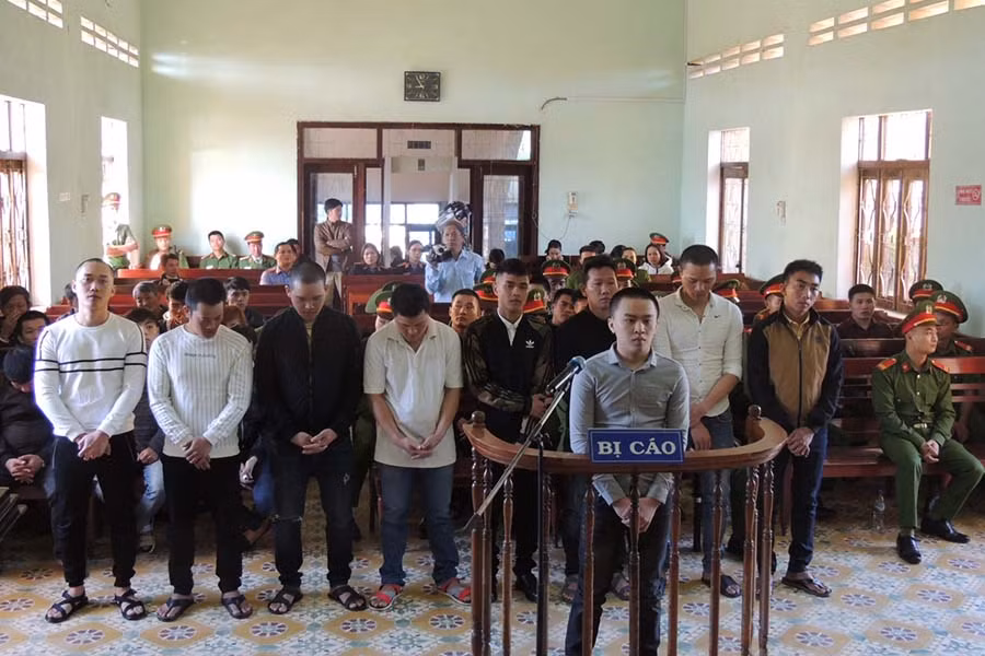 Các đối tượng liên quan tại phiên tòa. Ảnh: Hoài Trần