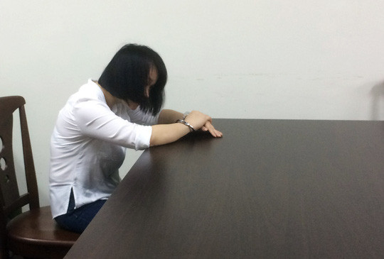  Bị cáo Huỳnh Thị Kim Phượng tại phiên tòa.