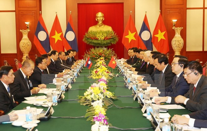 Tổng Bí thư Nguyễn Phú Trọng hội đàm với Tổng Bí thư, Chủ tịch nước Lào Bounnhang Vorachith. 