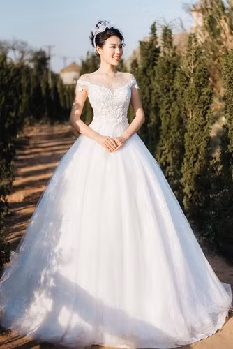 Năm 2016, Minh Trang ghi danh tham gia Hoa hậu bản sắc Việt toàn cầu và tạo được nhiều ấn tượng trong lòng khán giả.