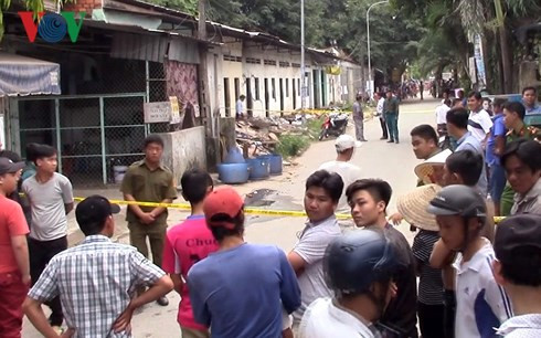 Lực lượng chức năng phong tỏa hiện trường vụ việc