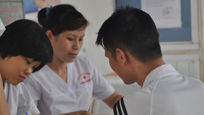 Tuân thủ điều trị sẽ ngăn chặn vi rút HIV lây qua đường tình dục