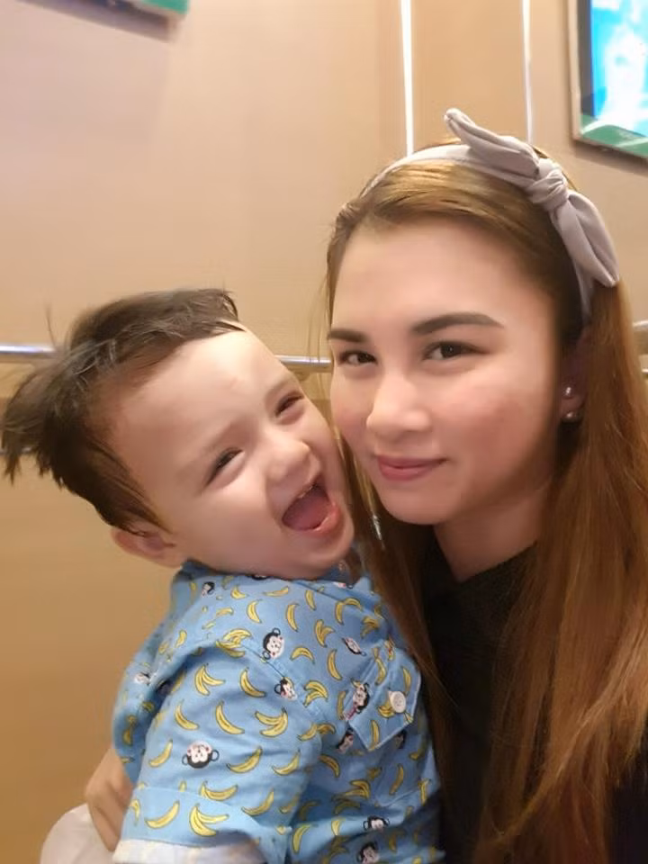  Max và mẹ - chị Kiều Oanh