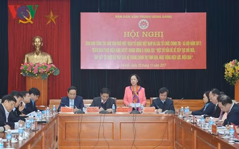 Bà Trương Thị Mai phát biểu tại hội nghị.