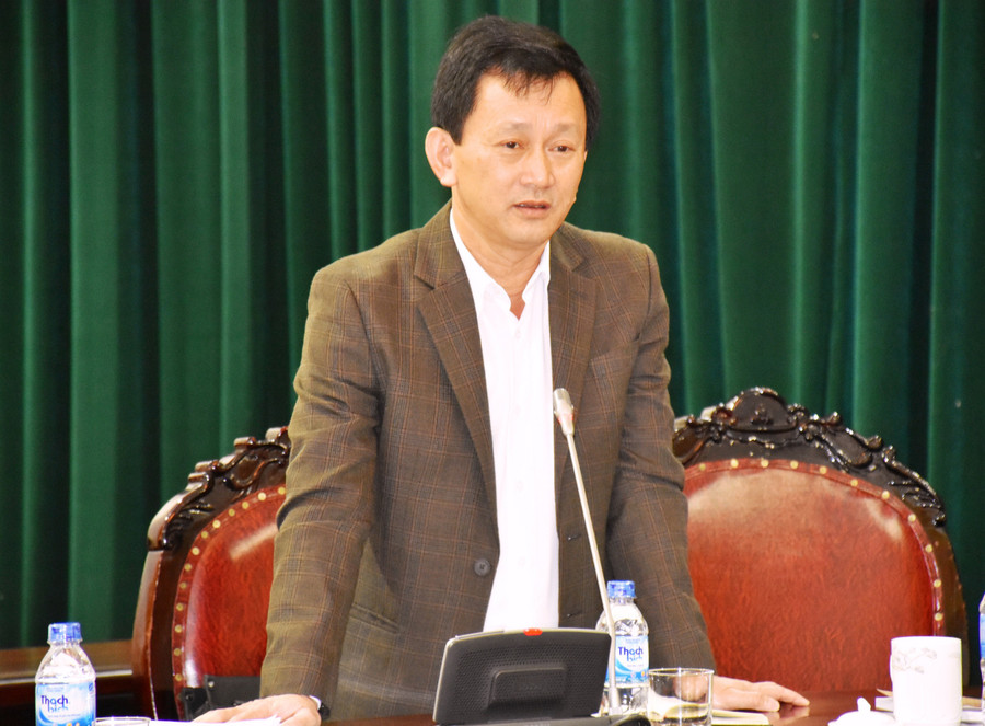 Bí thư Tỉnh ủy Dương Văn Trang nhấn mạnh về vấn đề thiếu đất sản xuất cho đồng bào dân tộc thiểu số. Ảnh: Minh Dung