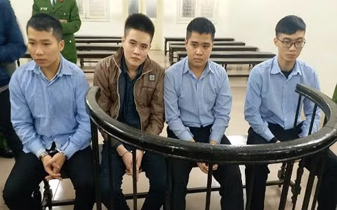 Các bị cáo tại phiên tòa sơ thẩm.