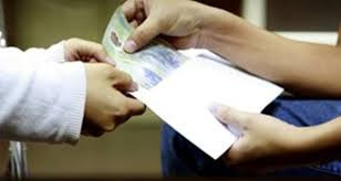 Ban Nội chính Tỉnh ủy chi trả cho 1 công dân cung cấp thông tin phục vụ công tác đấu tranh phòng-chống tham nhũng. (ảnh minh họa)