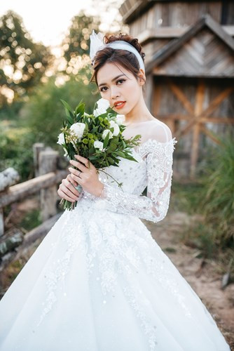 Là con gái nhưng lại theo đuổi nghề xây dựng, làm kiến trúc sư, Thanh Hằng cho biết vì bản thân vốn yêu cái đẹp và không gian nên chọn kiến trúc như một điều tất yếu.