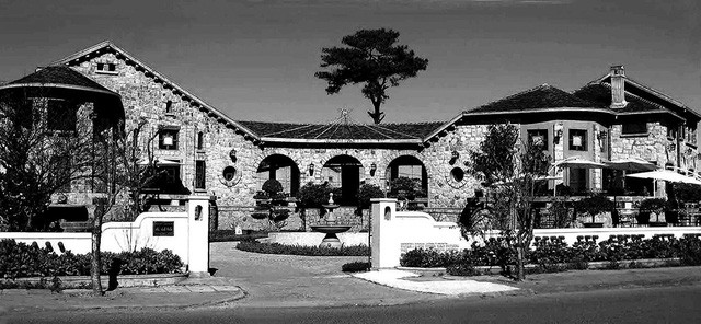 Biệt thự đá thời điểm cựu hoàng Bảo Đại mua tặng bà Phi Ánh - Ảnh tư liệu Biệt thự đá thời điểm cựu hoàng Bảo Đại mua tặng bà Phi Ánh - Ảnh tư liệu