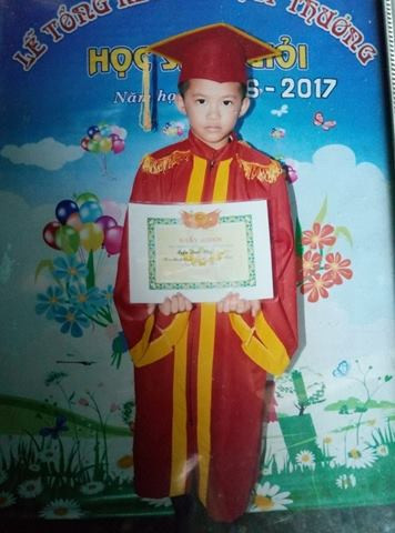 Em Huy mất tích gần 5 ngày vẫn chưa được tìm thấy. Em Huy mất tích gần 5 ngày vẫn chưa được tìm thấy.