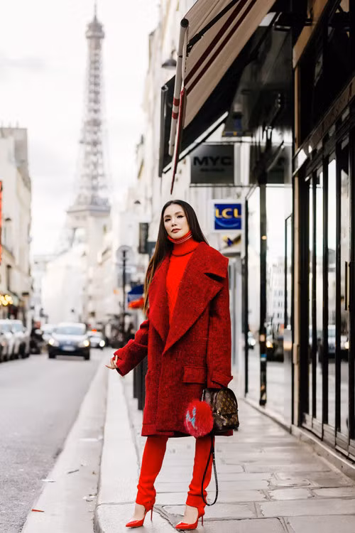 Nữ ca sĩ siêng năng đổi mới hình ảnh trong những lần xuất hiện