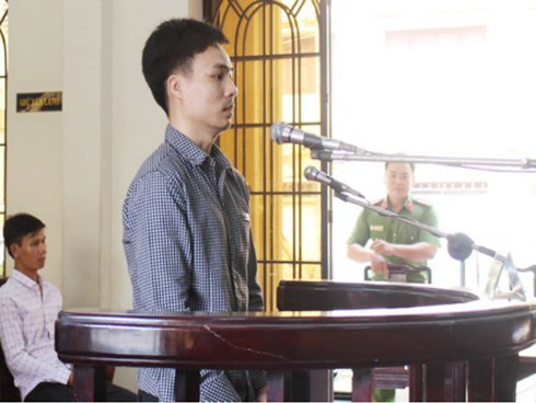 Bị cáo Bường tại tòa. Bị cáo Bường tại tòa.