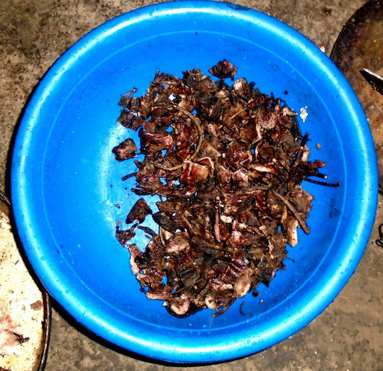 Thịt chuột gác bếp được đã được chặt