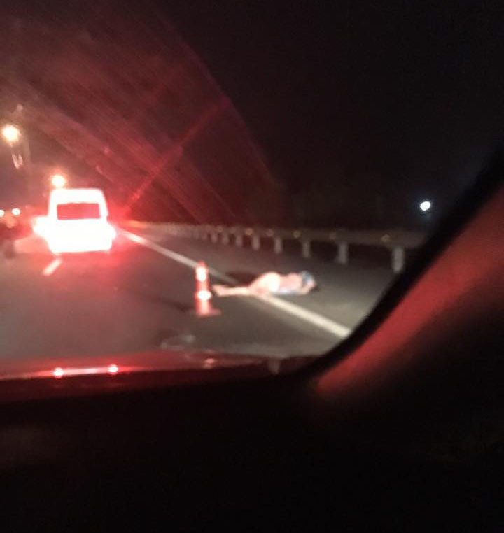 Hiện trường 3 ô tô tông liên hoàn trên cao tốc Trung Lương-TP.HCM, 2 phụ nữ thương vong.