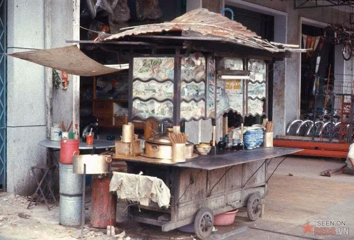 Xe mì một thuở xa xưa (Ảnh tư liệu) Xe mì một thuở xa xưa (Ảnh tư liệu)