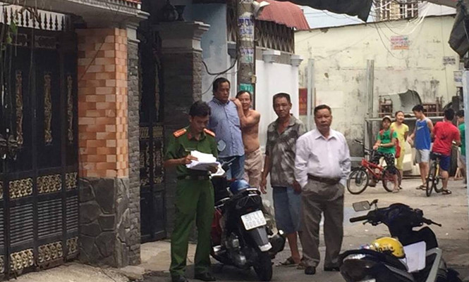 Cơ quan công an kiểm tra hiện trường phát hiện vụ giết người, phân xác Cơ quan công an kiểm tra hiện trường phát hiện vụ giết người, phân xác